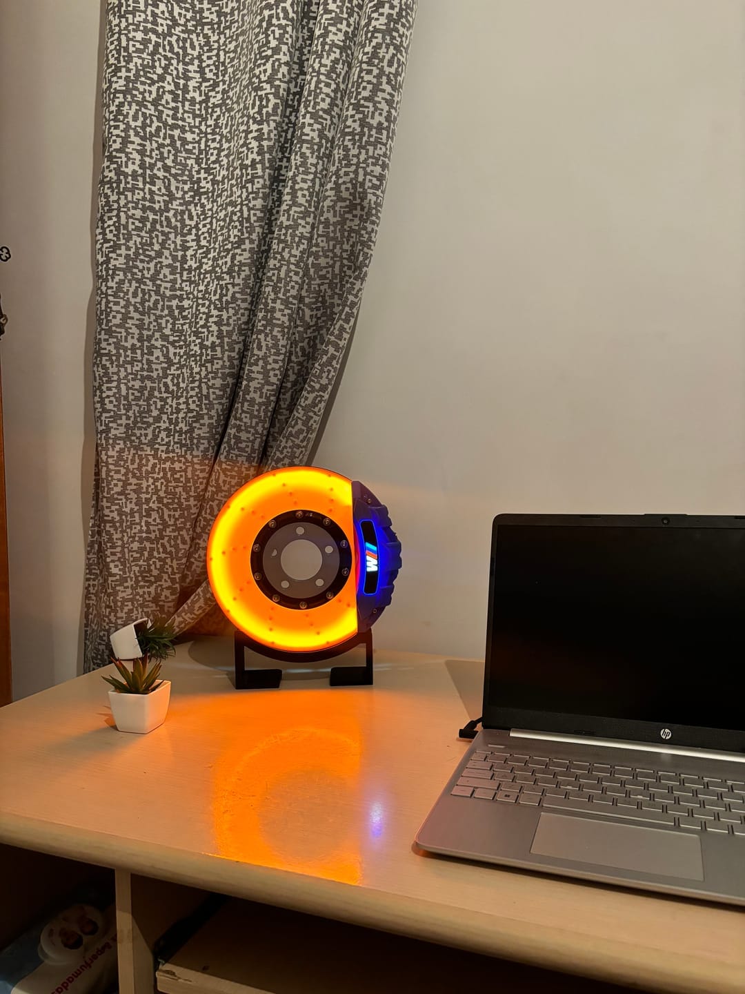 “Transform Your Space with the BMW Brake Disc Lamp: Where Automotive Engineering Meets Modern Art”